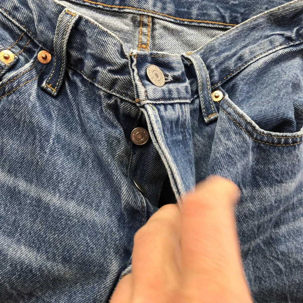 Levis 501 90s Jeans Womens 28 Blue Medium Wash High Rise Relaxed Straight - Picture 6 of 12